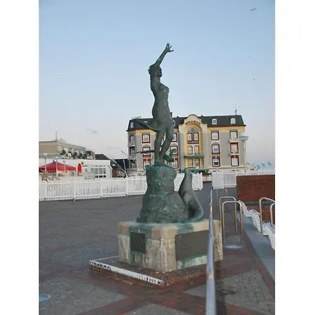 In The Hanseatic House Apartment *